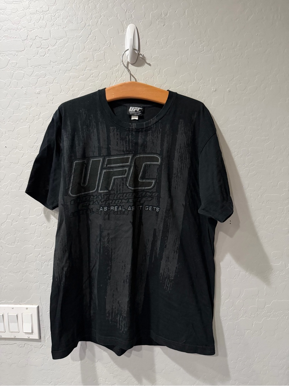 Vintage Y2K UFC “As Real As It Gets” Fighting Shirt Large Bin 3
